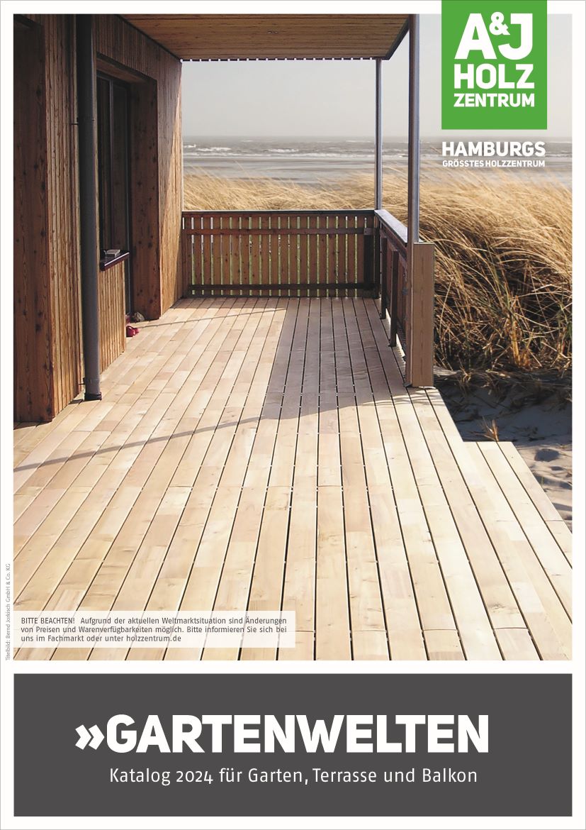 Titelbild vom A&J Gartenkatalog:  Blick von einer Holz-Terrasse in einer windigen Dünenlandschaft auf brausendes Meer